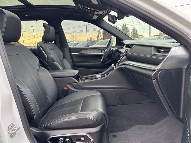 2022 Jeep Grand Cherokee Overland