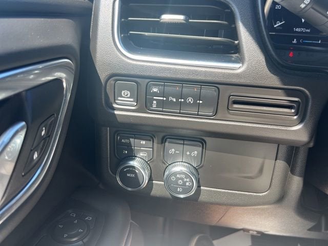 2024 GMC Yukon XL SLE