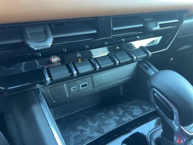 2023 GMC Canyon AT4