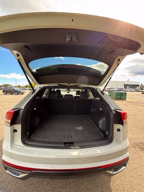 2024 Volkswagen Atlas Cross Sport 2.0T SE