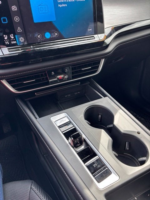 2024 Volkswagen Atlas Cross Sport 2.0T SE