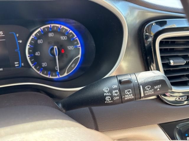2017 Chrysler Pacifica Touring-L