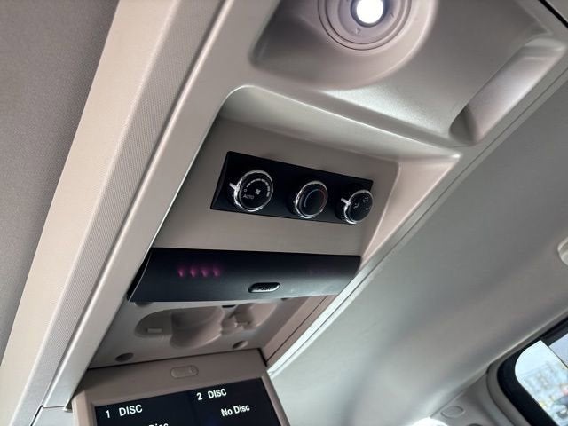 2015 Chrysler Town & Country Touring-L