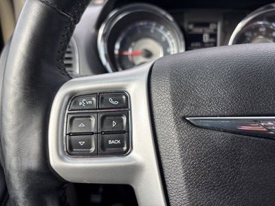2015 Chrysler Town & Country Touring-L