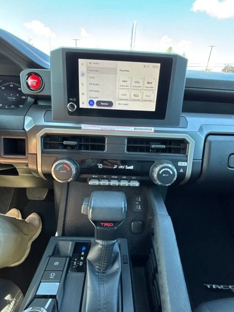 2024 Toyota Tacoma 4WD SR5