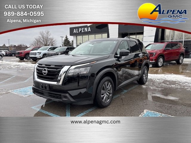 2024 Nissan Pathfinder SV
