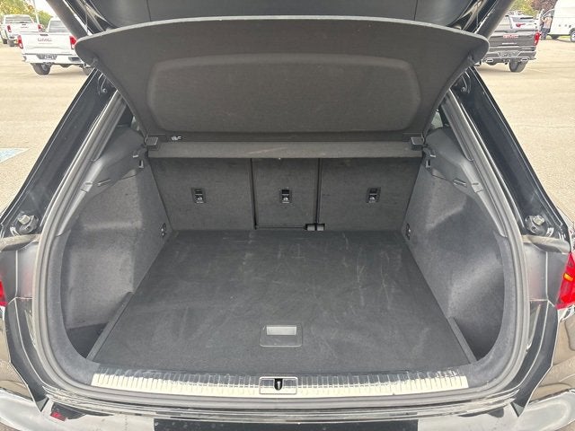 2024 Audi Q3 S line Premium