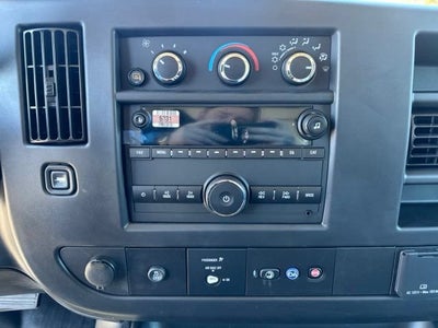 2025 GMC Savana Cutaway 3500 1WT
