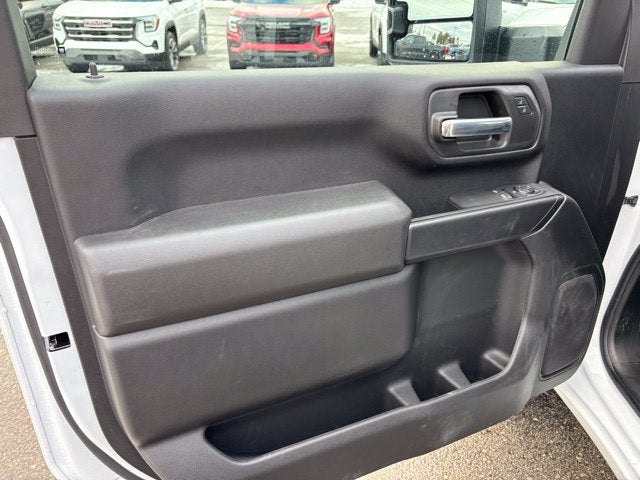 2026 GMC Sierra 3500 Chassis Cab Pro - Photo 9
