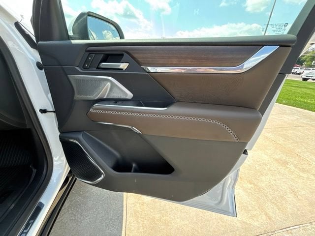 2027 GMC Acadia Denali Ultimate