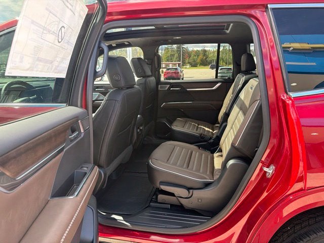 2027 GMC Acadia Denali Ultimate