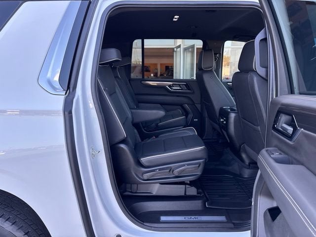 2025 GMC Yukon XL Elevation