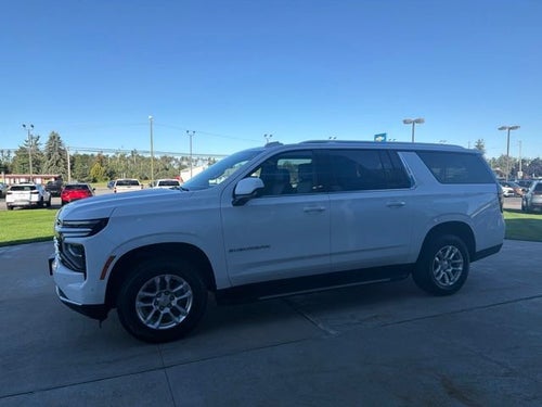 2025 Chevrolet Suburban LT