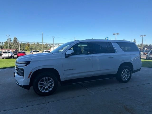 2025 Chevrolet Suburban LT