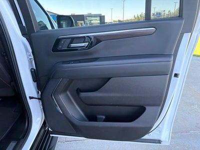 2025 Chevrolet Suburban LT