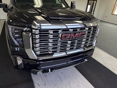 2025 GMC Sierra 3500 HD Denali