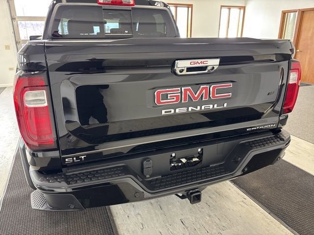 2025 GMC Canyon Denali