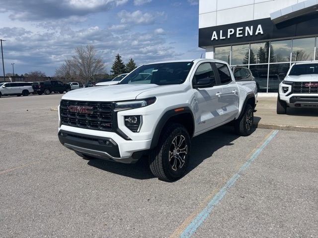 2023 GMC Canyon 4WD AT4 Crew Cab Short Box's photo