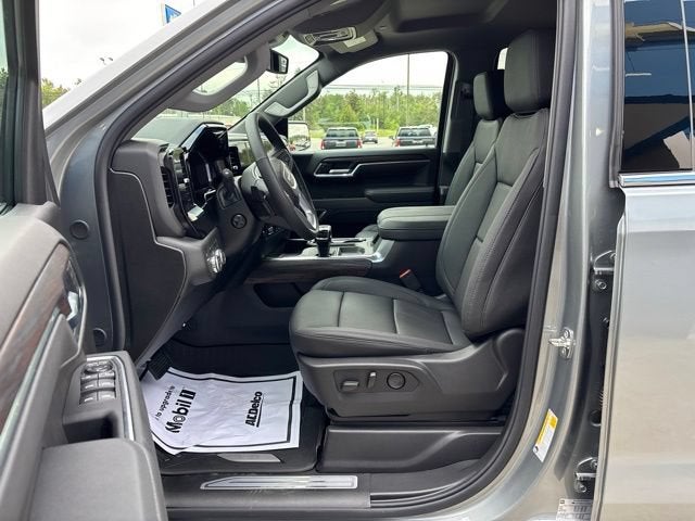 2026 GMC Sierra 1500 SLT - Photo 11