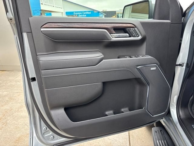 2026 GMC Sierra 1500 SLT - Photo 9
