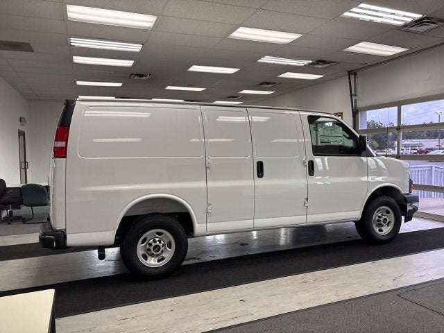 2025 GMC Savana Cargo 2500 Work Van