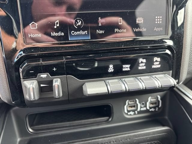 2024 RAM 2500 Laramie Crew Cab 4x4 6'4" Box