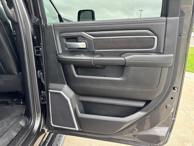 2024 RAM 2500 Laramie Crew Cab 4x4 6'4" Box