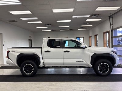 2024 Toyota Tacoma 4WD SR5