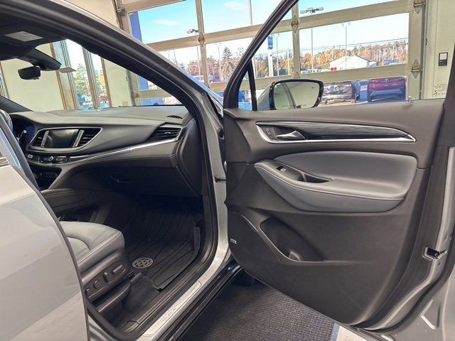 2023 Buick Enclave Premium