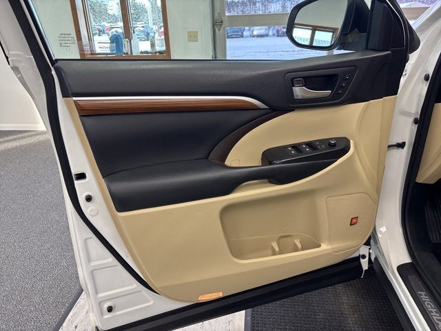 2017 Toyota Highlander Limited