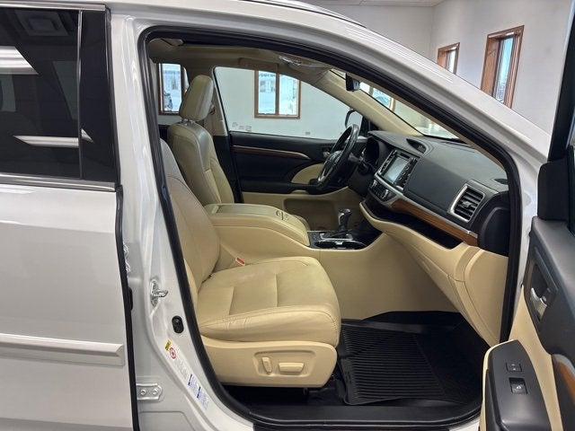 2017 Toyota Highlander Limited