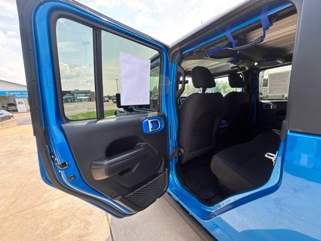 2021 Jeep Gladiator Willys 4x4