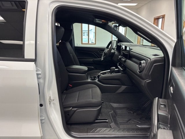 2023 Chevrolet Colorado WT