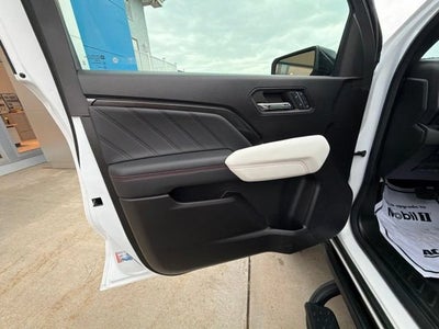 2024 GMC Canyon AT4X