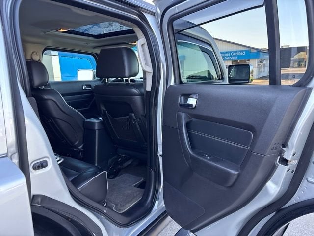 2010 HUMMER H3 Luxury