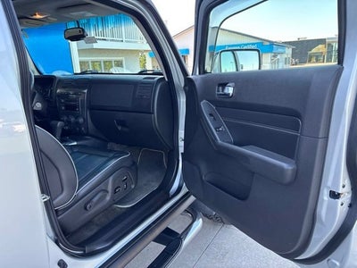 2010 HUMMER H3 Luxury