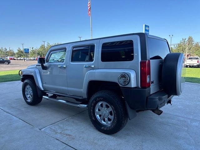 2010 HUMMER H3 Luxury