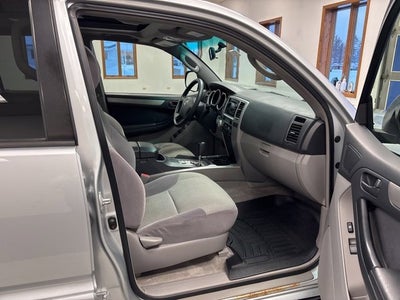 2004 Toyota 4Runner SR5